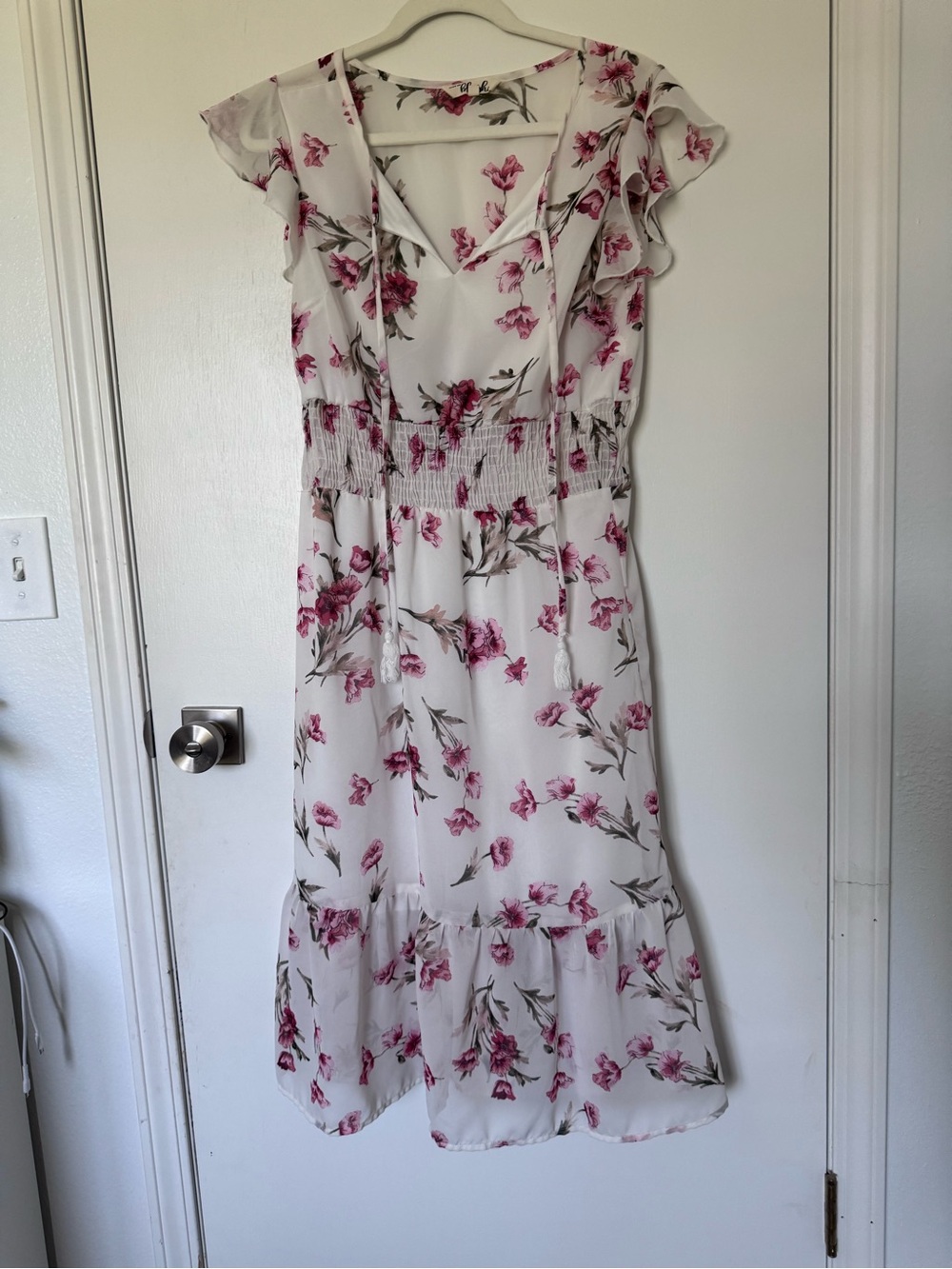 Hint of Blush Women’s Floral White & Pink Smocked Waist Dress
